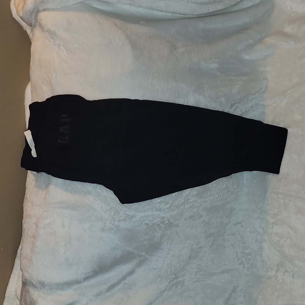 Black Gap brand sweatsuit size 7